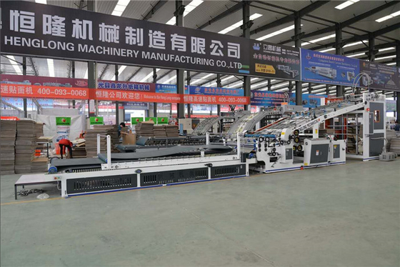 China A máquina de estratificação industrial da flauta automática coube 7 camadas papel ondulado de 3/5/ fornecedor