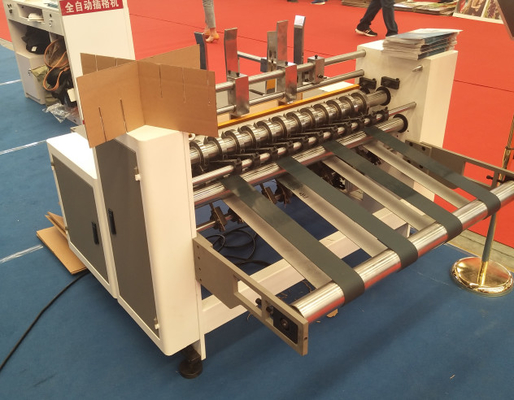 China Máquina de fatura de caixa/caixa onduladas automáticas da caixa para dividir a máquina de entalho fornecedor